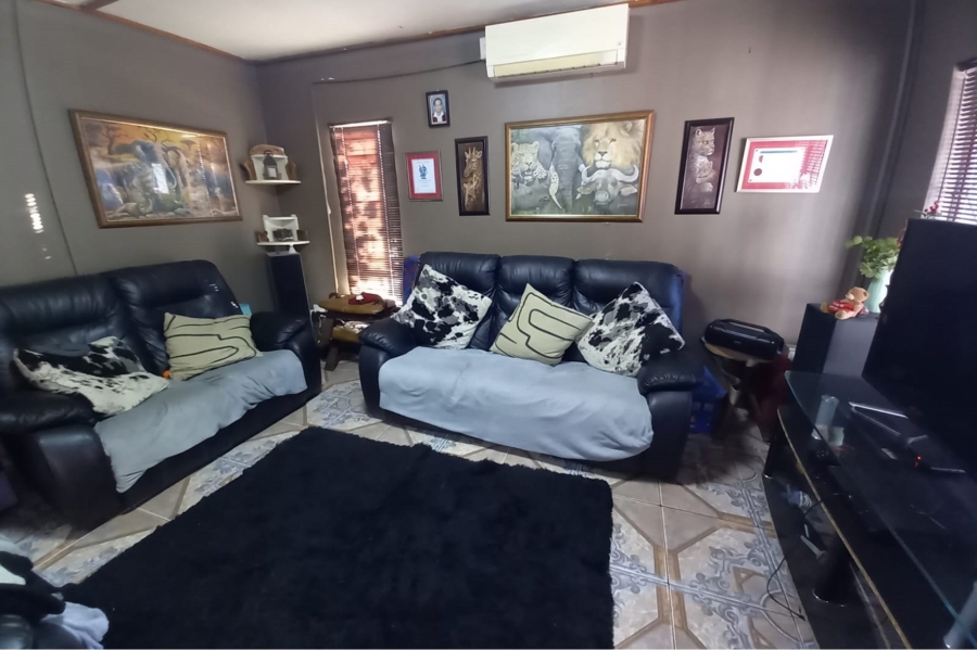 3 Bedroom Property for Sale in South Ridge Northern Cape